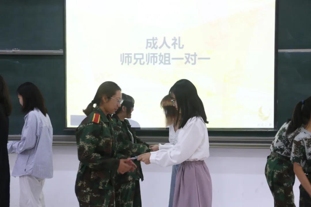 dbb48a7427d74859a824f9f9d95322ac.jpg dbb48a7427d74859a824f9f9d95322ac.jpg